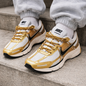 Nike Gold Avia
