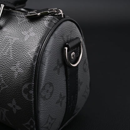 Louis Vuitton Keepall Bandoulière 50 – Monogram Eclipse Canvas