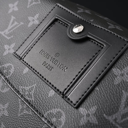Louis Vuitton Messenger Bag – Monogram Eclipse Canvas