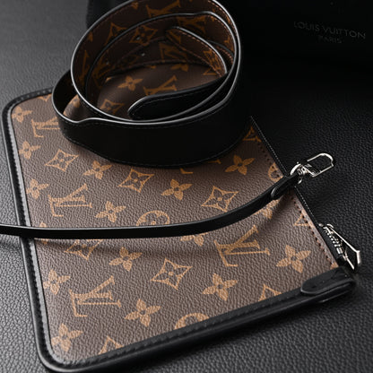 Louis Vuitton Black Mahina Leather Hobo Shoulder Bag