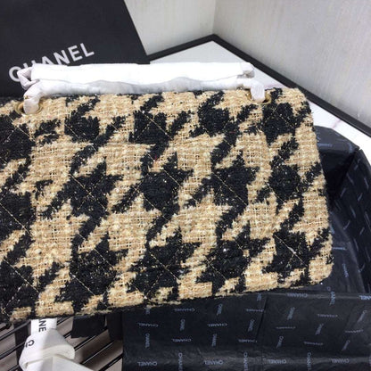 Chanel 19 tweed Flap Bag Black and beige